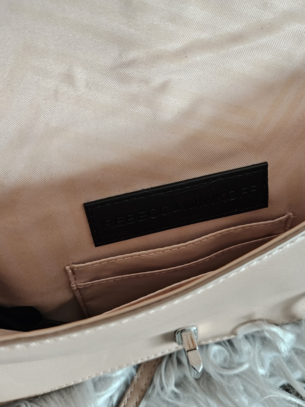 Rebecca Minkoff Geo Quilted Crossbody Shoulder Bag Vintage Pink  Blush Chevron - Picture 6 of 6